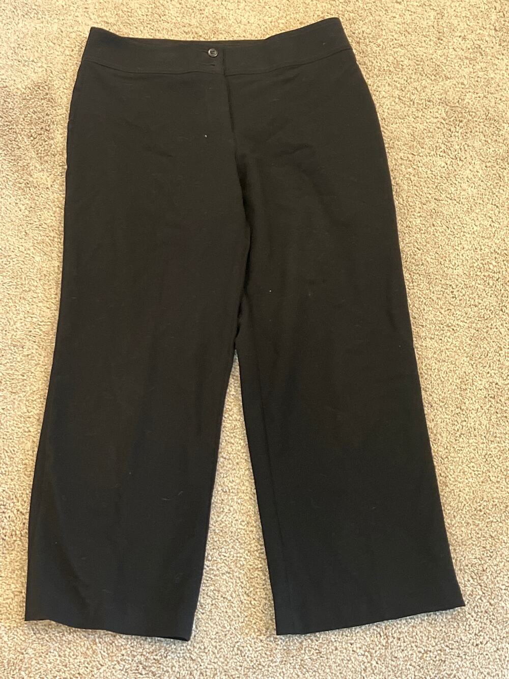 Black Haggar Baggy Capris SZ 8